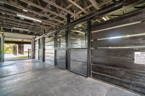 2904 Appaloosa Trl, West Palm Beach FL  33414-7639 exterior