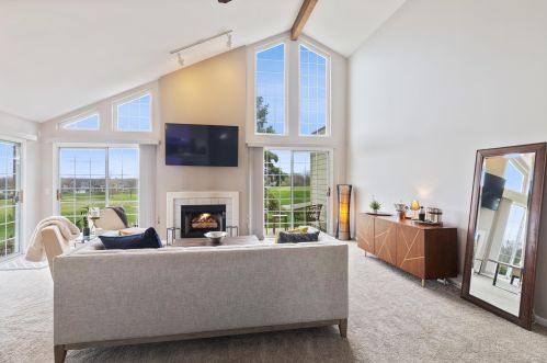 1712 Cottage Dr, Lake Geneva, WI 53147-4851
