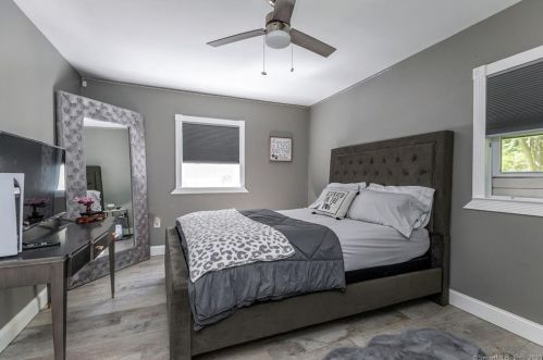 75 Candle Hill Rd, Danbury CT  06812-2412 exterior