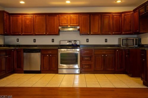 1436 Leslie St, Industrial Hillside, NJ 07205-1204