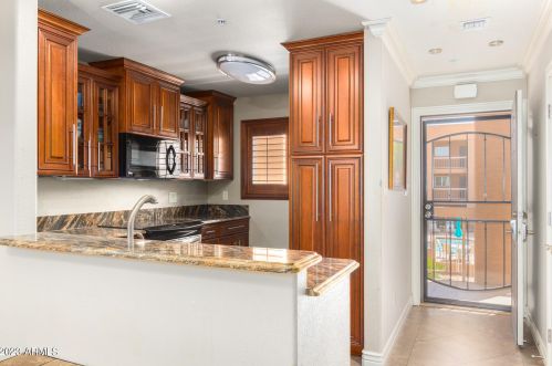7494 Earll Dr, Scottsdale, AZ 85251-6974