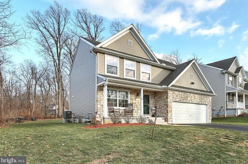 125 Sunbury Way, Red Lion, PA 17356-7106