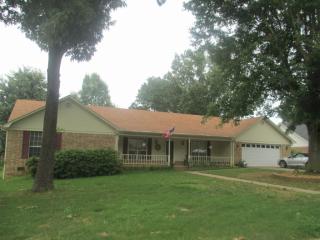 204 Live Oak Dr, Searcy AR  72143-4513 exterior