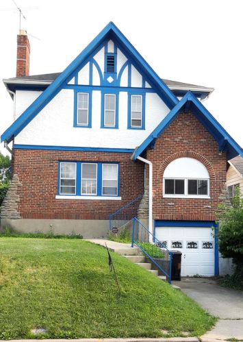 1847 Garden Ln, Cincinnati, OH 45237-5721