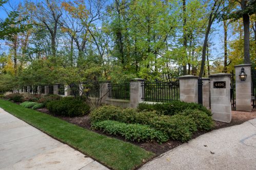 4496 Lake Dr, Milwaukee, WI 53211-1775