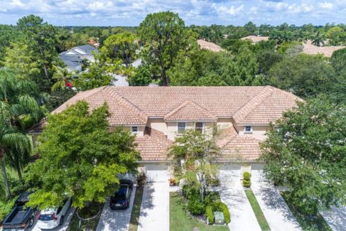 1527 Barrymore Ct, West Palm Beach, FL 33414-2155
