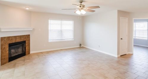 1516 Sturgeon Trl, Krum, TX 76249-7556