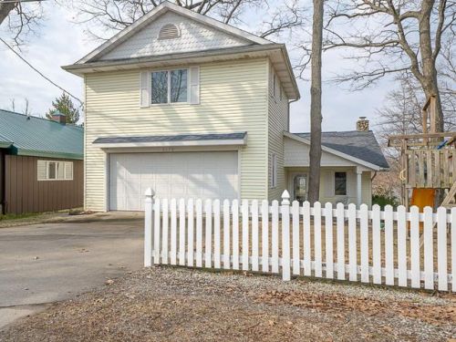 8679 Wesley Ln, North Webster IN  46555-9658 exterior