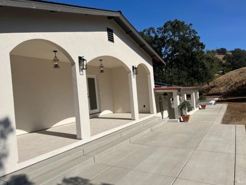 385 Vine St, Vacaville CA  95688-8704 exterior