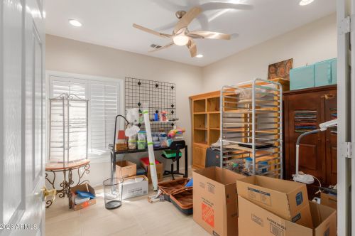 1833 Willow Tree Ct, Gilbert AZ  85234-4933 exterior