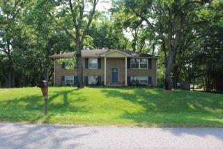 112 Hazelwood Dr, Hendersonville, TN 37075-5332