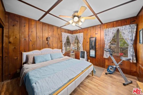 39144 Calle Del Sur, Santa Clarita CA  91390-1006 exterior