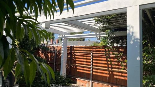 1356 Winston Ct, Upland CA 91786-3215 exterior