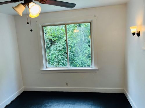 1439 Elm St, Pittsburgh PA 15221-1919 exterior