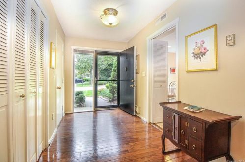 575 Heritage Hls, Somers Town, NY 10589-1966