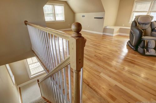 11 Wildwood Ave, Milford CT  06460-5846 exterior