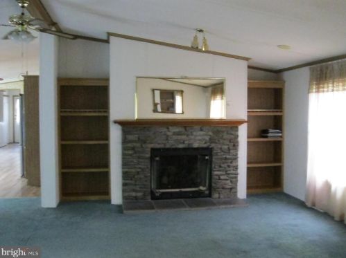 1 Chris Amber Dr, Molino PA  17961-9089 exterior