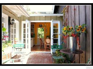 268 Cajon St, Laguna Beach CA  92651-1336 exterior