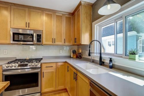 5006 Beloit Rd, Milwaukee WI 53214-5332 exterior