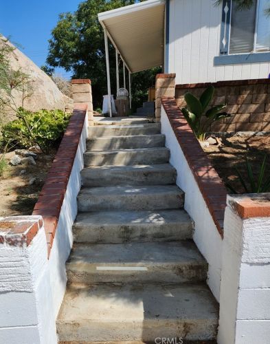 415 Shawnee Rd, Perris CA  92570-1737 exterior