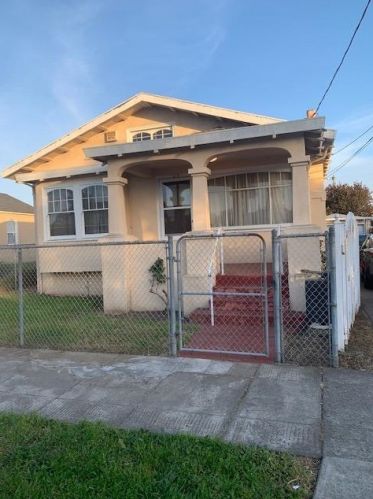 1618 86th Ave, Oakland, CA 94621-1506