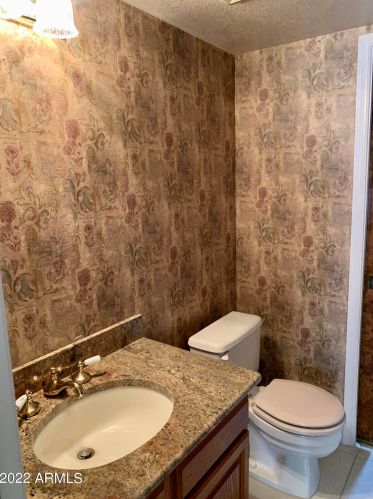 5718 Woodridge Dr, Scottsdale AZ  85254-5997 exterior