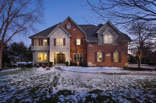 8379 Chesney Ln, Cincinnati, OH 45249-2363