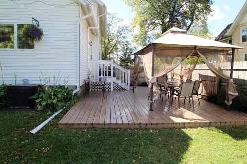 311 Fargo St, Lake Mills WI  53551-1320 exterior