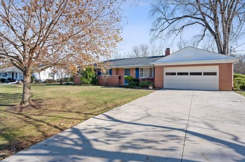 129 Wrenwood Ln, Terrace Park, OH 45174-1047