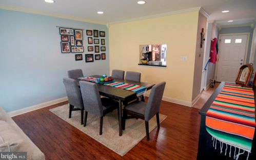 6 Fillmore Pl, Lawrence Township NJ  08648-4338 exterior