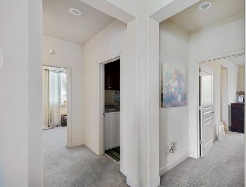 2073 Wyndham Way, Lodi CA  95242-4807 exterior
