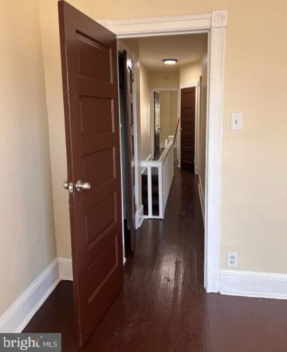 1055 Thurman St, Camden NJ  08104-1551 exterior