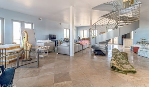 4150 Dingman Dr, Sanibel FL 33957-5107 exterior