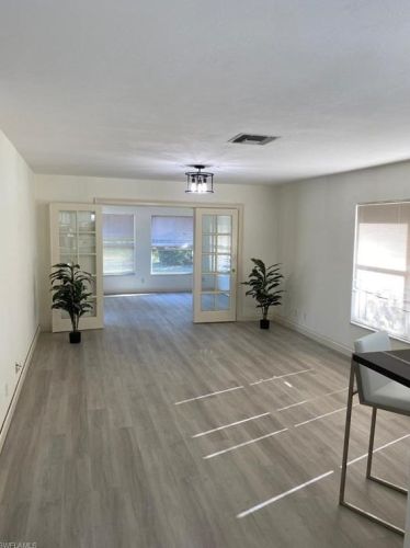 554 110th Ave, Naples FL  34108-1816 exterior