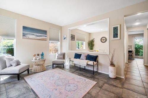 24140 Twin Tides Dr, Santa Clarita, CA 91355-5113