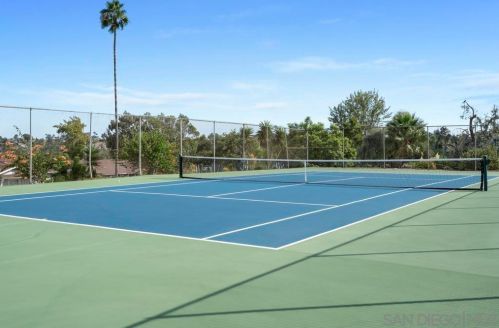 5705 Erlanger St, San Diego CA  92122-3801 exterior