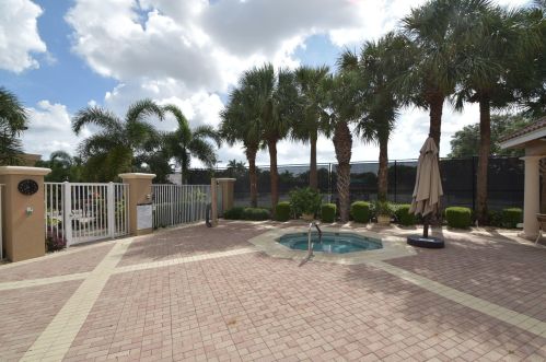 6638 Via Roma, Delray Beach FL  33446-3730 exterior