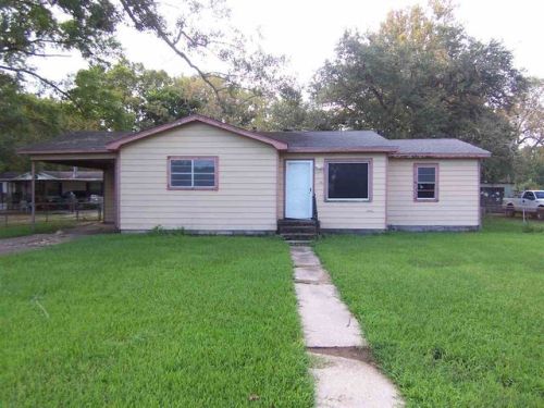 223 Mary Ann Ave, Houma, LA 70363-6043
