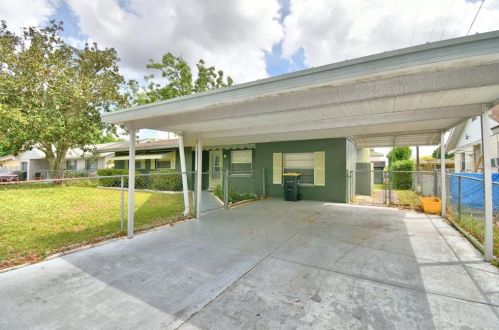 602 Thomas Ave, Winter Haven, FL 33880-1403