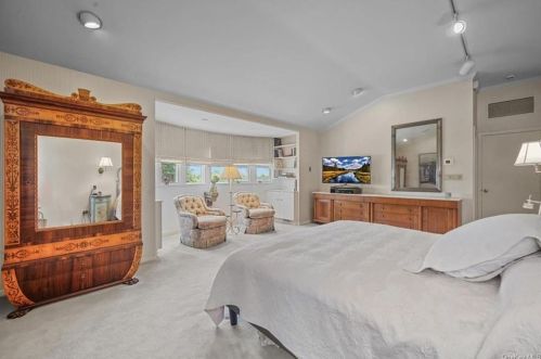 19 Chesley Rd, White Plains NY  10605-4511 exterior