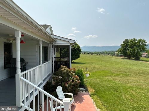 803 Hook Hill Rd, Richmond National Battlefiel VA  22835-3505 exterior