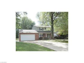 5108 Seaview Cir, Canton, OH 44708-5031