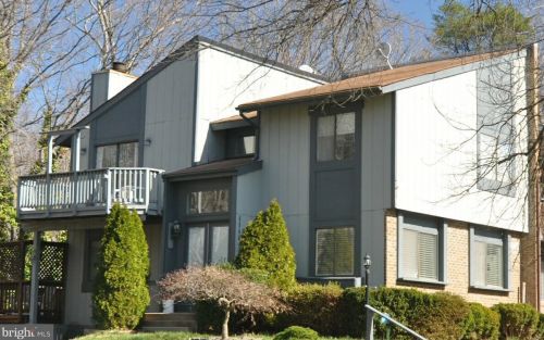 8560 Gwynedd Way, Springfield VA  22153-3422 exterior