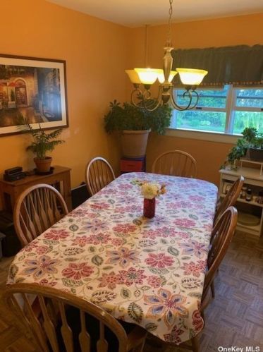 1233 5th St, Babylon NY  11704-4535 exterior