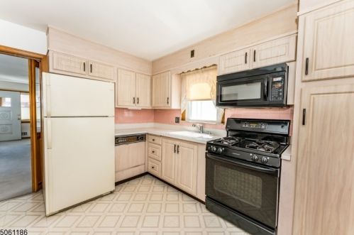 524 Laurel Ave, Roselle Park NJ  07204-1542 exterior