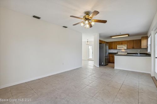 222 Summers Creek Dr, Merritt Island FL  32952-2684 exterior