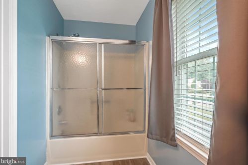 1351 Westminster Dr, Downingtown PA  19335-3655 exterior