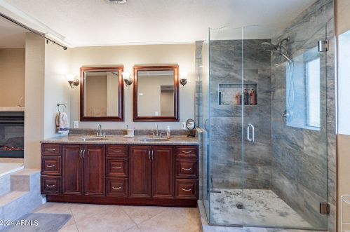 5752 Monte Cristo Ave, Glendale AZ 85306-2230 exterior