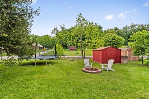 48 Millersdale Rd, Jeannette PA  15644-3144 exterior