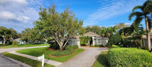 500 45th Ct, Vero Beach, FL 32968-1856